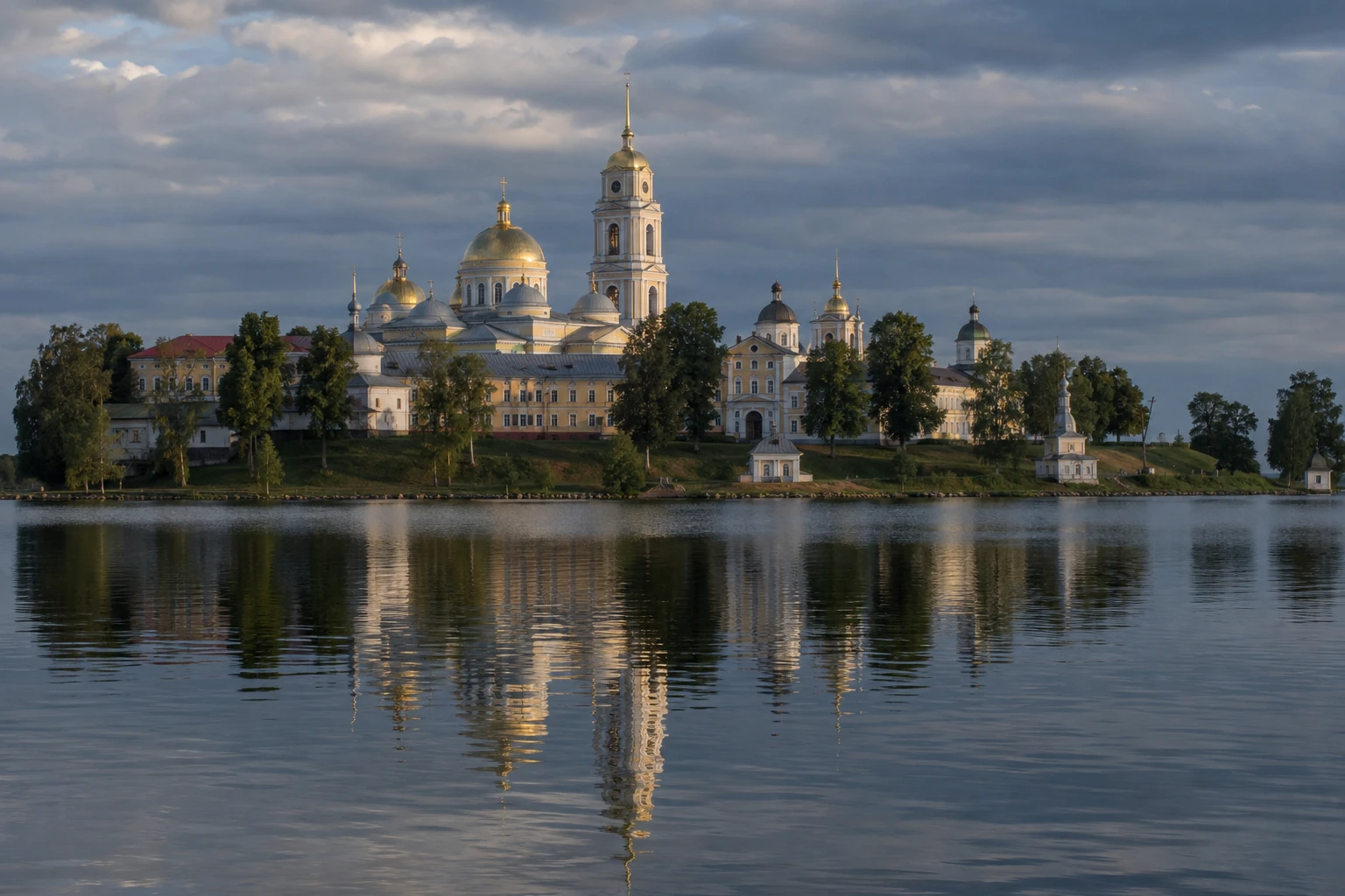 Нилова пустынь на острове Столобный